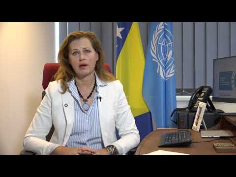 Izjava rezidentne koordinatorice Ujedinjenih nacija u Bosni i Hercegovini, dr. Ingrid Macdonald, "Pandemija nije gotova. Potrebne su nam javno-zdravstvene i društvene mjere koje osiguravaju da se škole posljednje zatvaraju i prve otvaraju"